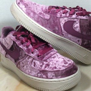 Nike Air Force 1 LV8 (GS) shoes size 7y